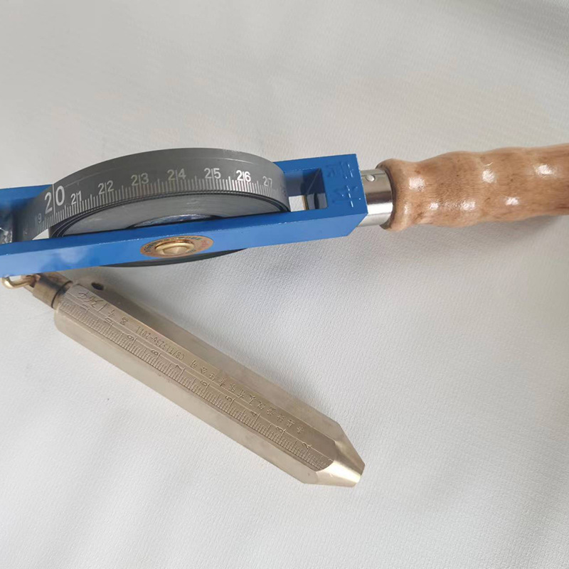 使用測(cè)深量油尺安全操作的較佳實(shí)踐